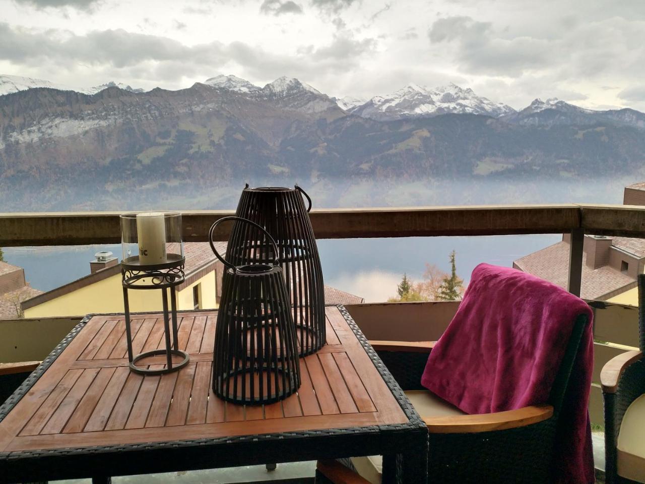 Swiss Seeblick Apartment Mit Hotelanbindung Beatenberg Luaran gambar