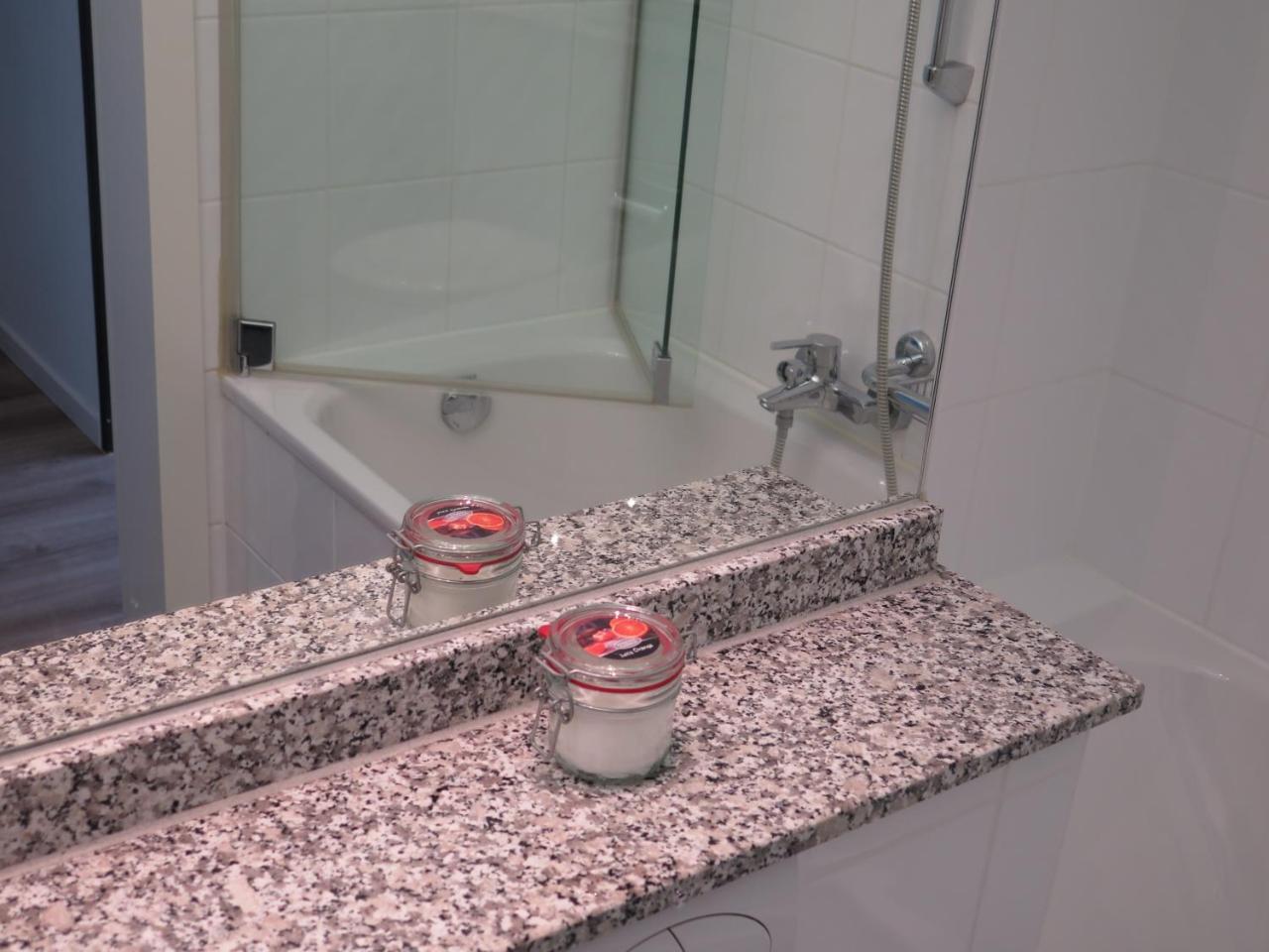 Swiss Seeblick Apartment Mit Hotelanbindung Beatenberg Luaran gambar